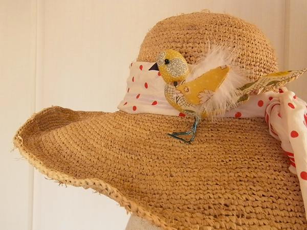 小鳥手芸と帽子