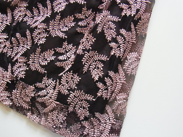 アンティーク・総チュール刺繍ワンピースのスカート